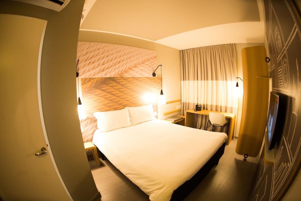 ホテル Ibis Jacareí エクステリア 写真