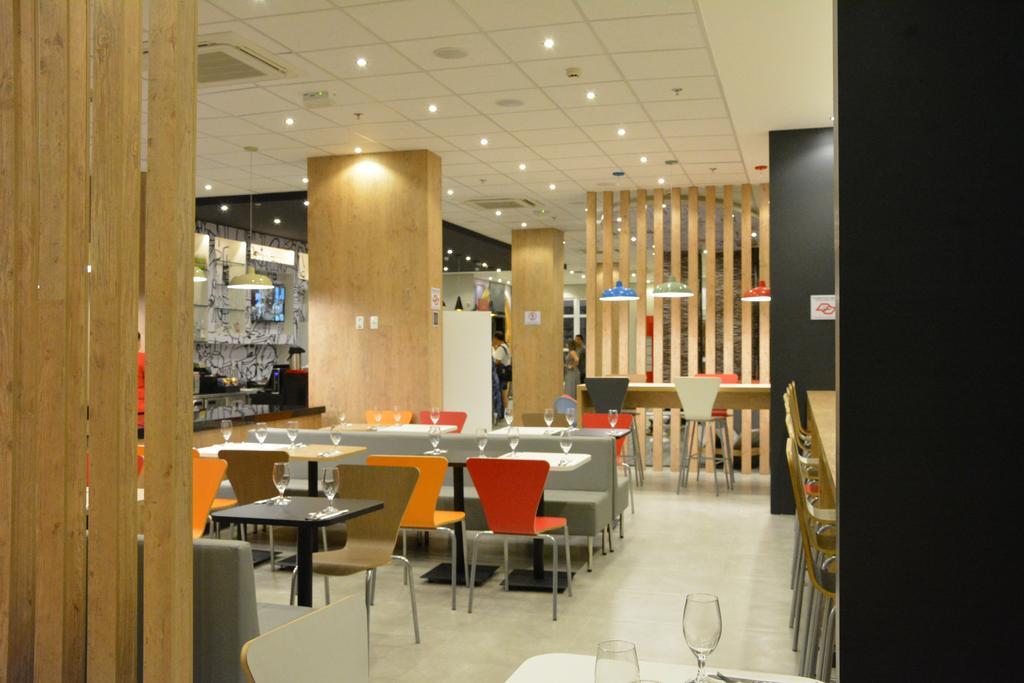 ホテル Ibis Jacareí エクステリア 写真